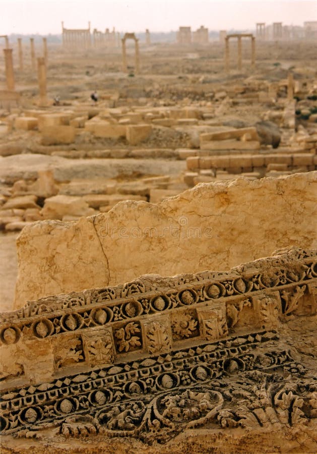 Palmyra horizon Roman city ruins Syria