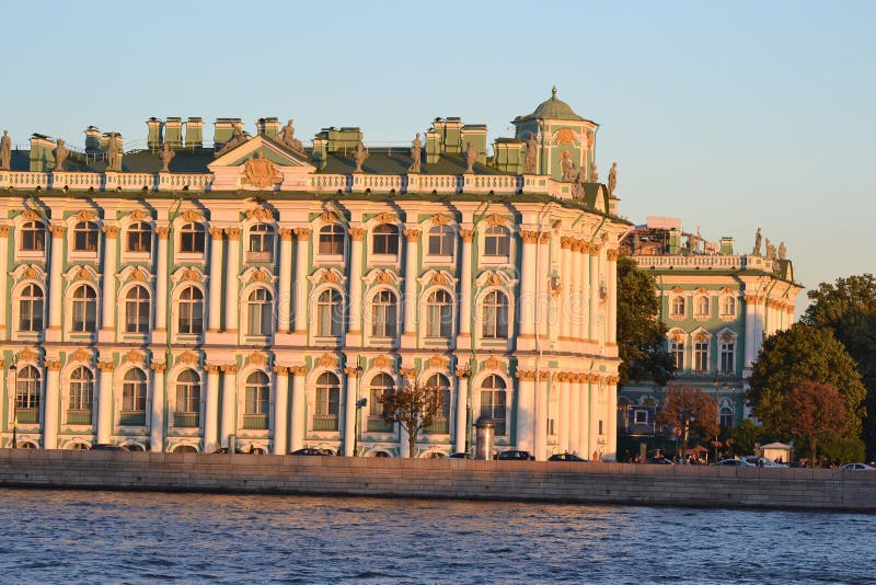 Palácio do inverno, St Petersburg foto de stock royalty free Palácio do inverno, St Petersburg foto de stock royalty free