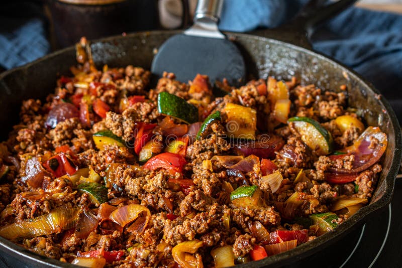 Pan Fried Ground Beef with Vegetables Stock Photo - Image of dinner