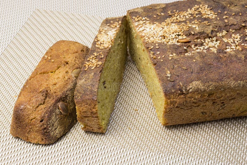 Pan ácimo recientemente cocido hecho en casa del trigo Consumición sana fotografía de archivo libre de regalías Pan ácimo recientemente cocido hecho en casa del trigo Consumición sana fotografía de archivo libre de regalías