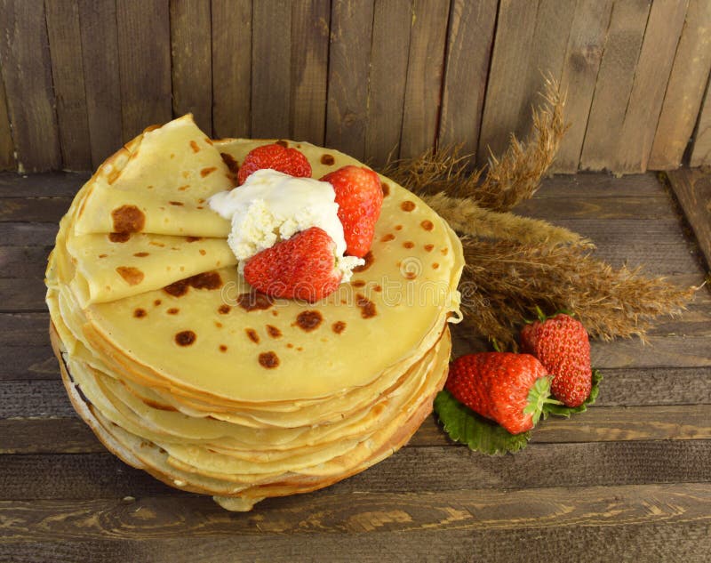 Pancakes with strawberry