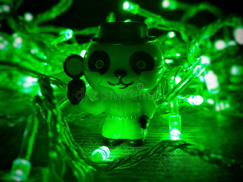 Panda detective en el trabajo Tiros macros foto de archivo Panda detective en el trabajo Tiros macros foto de archivo