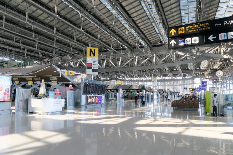 Pandémie du syndrome respiratoire aigu sévère et l'aéroport lockdown image stock