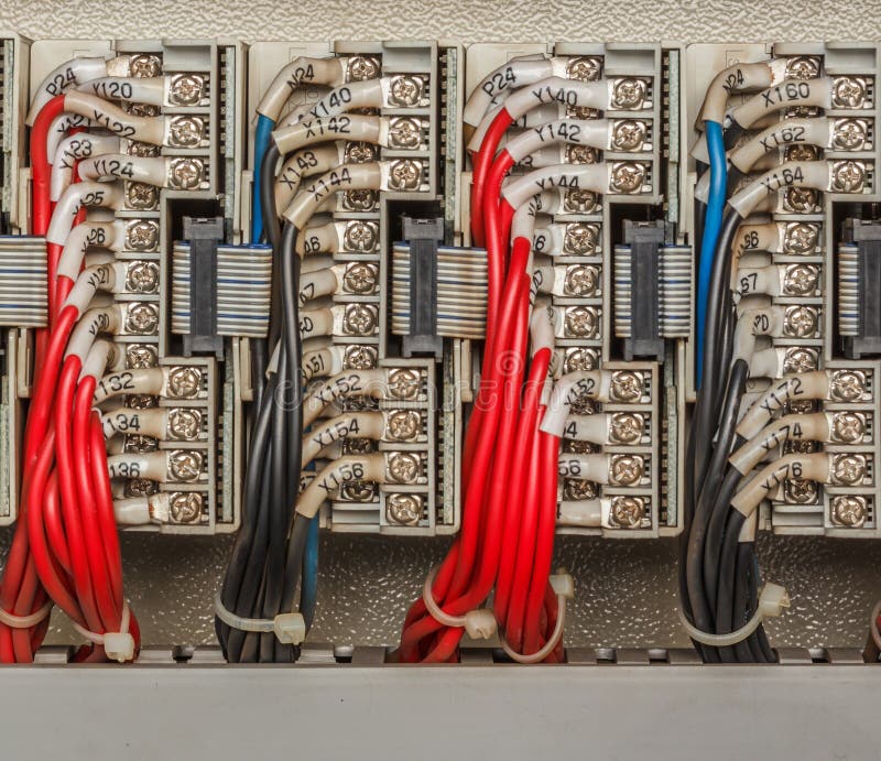 Panel De Control De Cableado Con Cables Imagen de archivo Imagen de