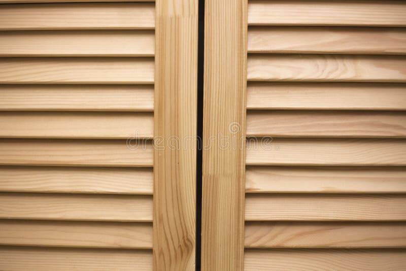 Puertas de madera a rayas foto de de casero -