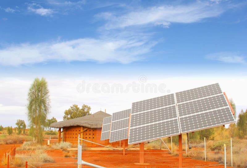 Panel słoneczny, słońce produkcja energii w czerwieni pustyni, Afryka