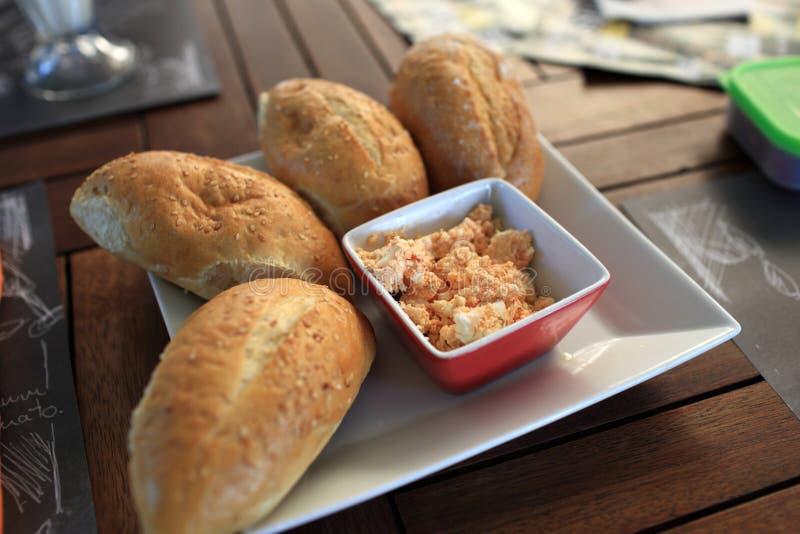 Panini ed antipasto greco immagine stock. Immagine di salute 27760979