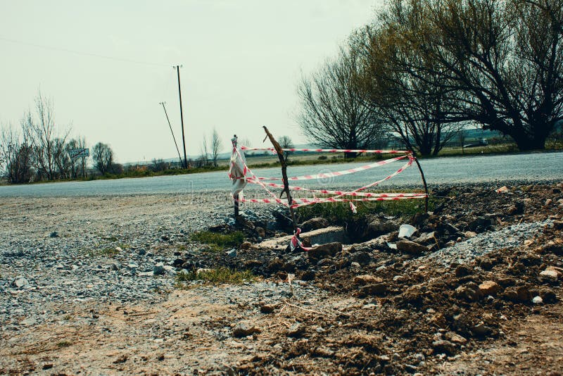 Panneau de signalisation sur le chantier routier photographie stock libre de droits