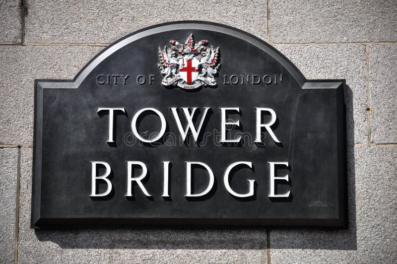 Panneau indicateur de la passerelle de tour à Londres, Angleterre image stock Panneau indicateur de la passerelle de tour à Londres, Angleterre image stock