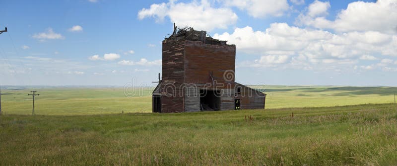 Panorama abandonné de bâtiment de ferme photos stock Panorama abandonné de bâtiment de ferme photos stock