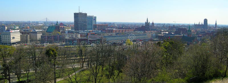 Panorama av den gammala townen i Gdansk royaltyfria bilder Panorama av den gammala townen i Gdansk royaltyfria bilder