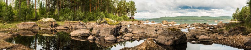 Panorama av Ljugaren sjön i Sverige arkivbild Panorama av Ljugaren sjön i Sverige arkivbild