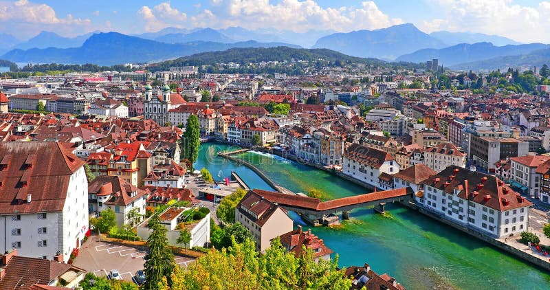 Panorama aéreo de Alfalfa, Suiza