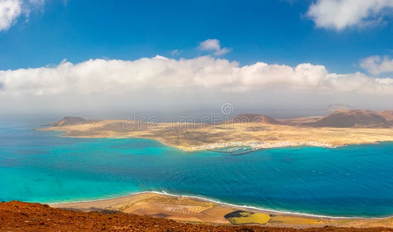 Panorama aérien d'île de Graciosa de La Les ?les Canaries photographie stock Panorama aérien d'île de Graciosa de La Les ?les Canaries photographie stock