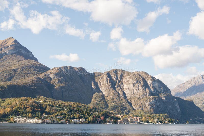 Panorama Como jezioro, Włochy zdjęcia stock Panorama Como jezioro, Włochy zdjęcia stock
