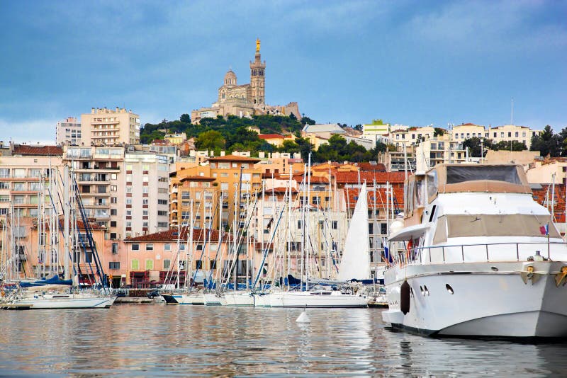 Panorama de Marselha, France, porto famoso. fotografia de stock Panorama de Marselha, France, porto famoso. fotografia de stock