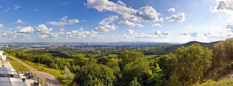 Panorama de Vienne et de son Danube photos stock Panorama de Vienne et de son Danube photos stock