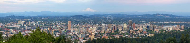 Panorama del d3ia del paisaje urbano de Portland Oregon foto de archivo Panorama del d3ia del paisaje urbano de Portland Oregon foto de archivo