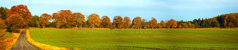 Panorama del otoño imagenes de archivo Panorama del otoño imagenes de archivo