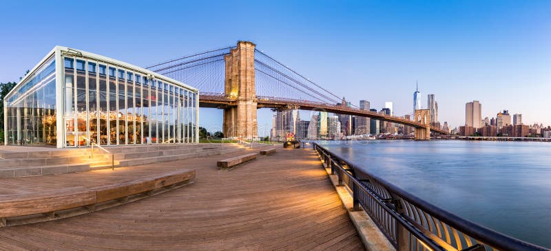 Panorama del parque del puente de Brooklyn fotografía de archivo Panorama del parque del puente de Brooklyn fotografía de archivo