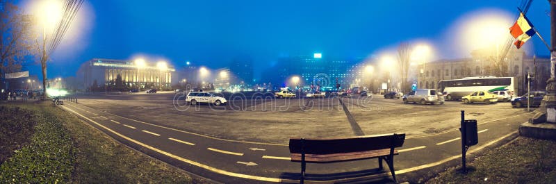 Panorama della città di Bucarest entro la notte