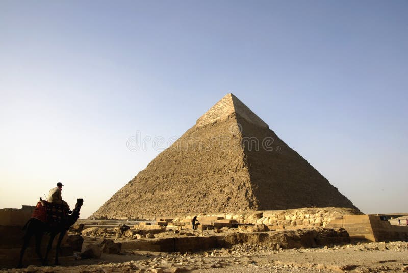 Panorama delle piramidi di Giza di Cairo, Egitto immagini stock Panorama delle piramidi di Giza di Cairo, Egitto immagini stock