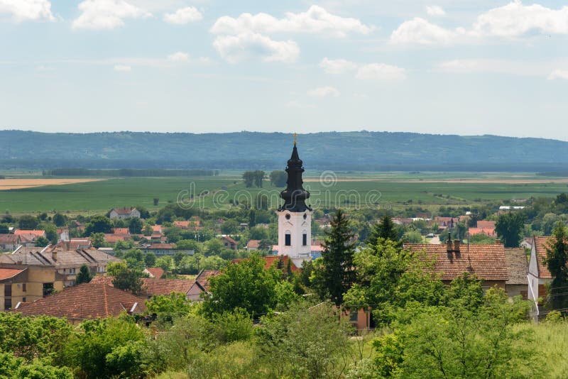 O Centro Desportivo Spc Vojvodina Comumente Designado Por Spens é Um Local  Multifuncional Localizado Em Novi Sad Vojvodina Serbia. Imagem de Stock  Editorial - Imagem de cestas, elevado: 179021974