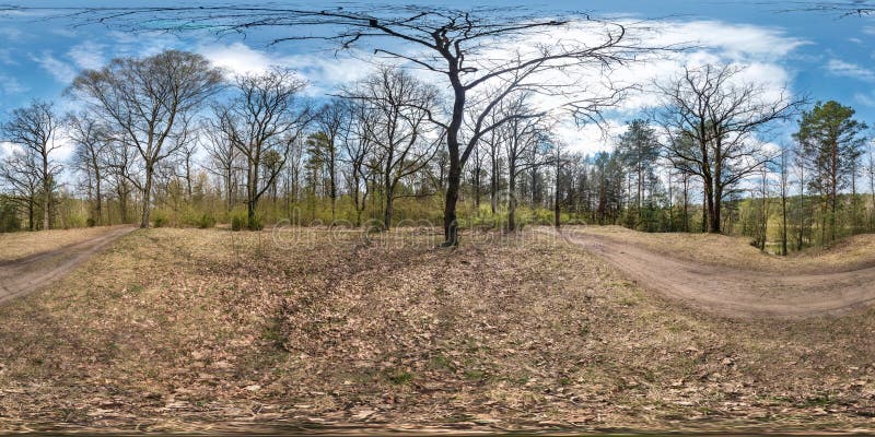 Panorama esf?rico completo do hdri 360 graus de opini?o de ?ngulo no trajeto pedestre da pista do passeio e de bicicleta do casca fotografia de stock Panorama esf?rico completo do hdri 360 graus de opini?o de ?ngulo no trajeto pedestre da pista do passeio e de bicicleta do casca fotografia de stock
