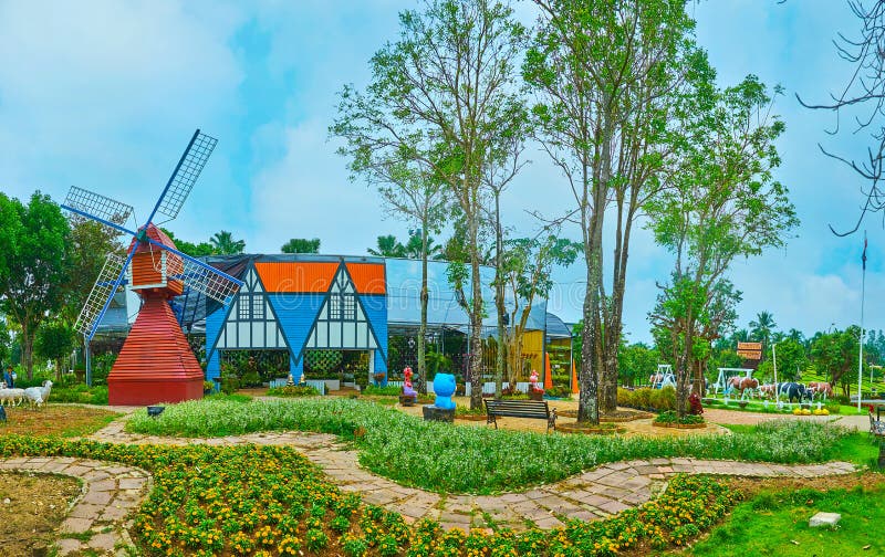 Dong Nai, Vietnam - June 4th, 2017: Panorama Of Ecotourism Area With A  Bridge Over The Peninsula In Large Lake With Many Small Islands Stock  Photo, Picture and Royalty Free Image. Image 80455504.