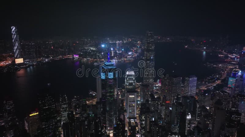 Panorama nocturne de tout le hong kong illuminé clips vidéos