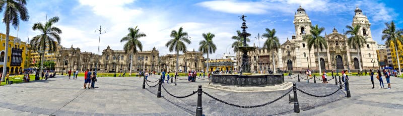 Panorama plac De Armas, Lima w Peru - zdjęcie stock Panorama plac De Armas, Lima w Peru - zdjęcie stock