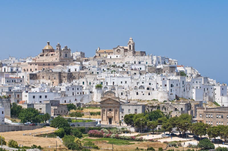 panorama- puglia för italy ostuni sikt royaltyfria foton panorama- puglia för italy ostuni sikt royaltyfria foton