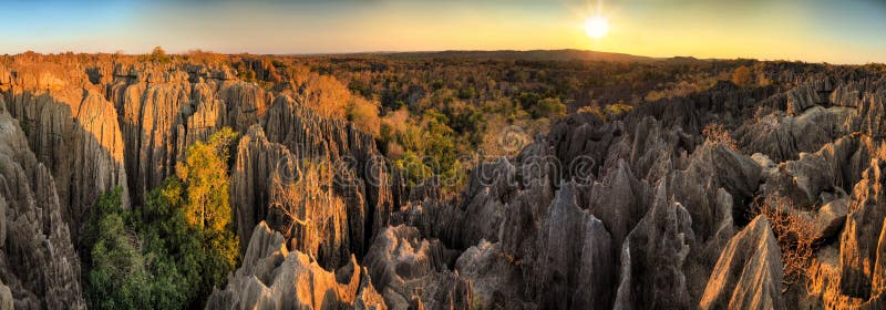 Panorama Tsingy Madagaskar lizenzfreie stockbilder Panorama Tsingy Madagaskar lizenzfreie stockbilder