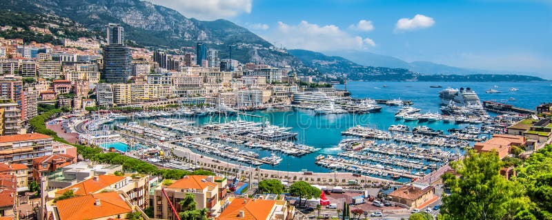 Panorama van de haven van Monte Carlo in Monaco stock foto Panorama van de haven van Monte Carlo in Monaco stock foto