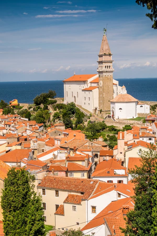 Panorama van mooie Piran, Slovenië stock foto's Panorama van mooie Piran, Slovenië stock foto's
