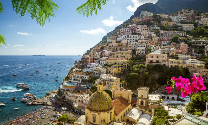 Panorama van Positano-stad, Amalfi Kust, Italië royalty-vrije stock foto Panorama van Positano-stad, Amalfi Kust, Italië royalty-vrije stock foto