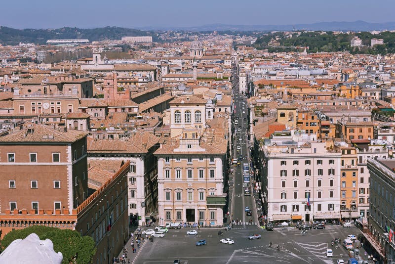 Panorama van Stad van Rome van het dak van Altaar van het Vaderland, Itali? royalty-vrije stock foto's Panorama van Stad van Rome van het dak van Altaar van het Vaderland, Itali? royalty-vrije stock foto's
