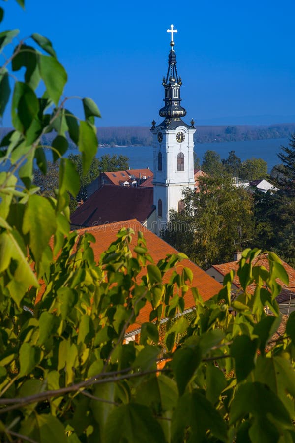 Panoramisch Van Zemun, Met Kerktoren in Belgrado Stock Foto Image of