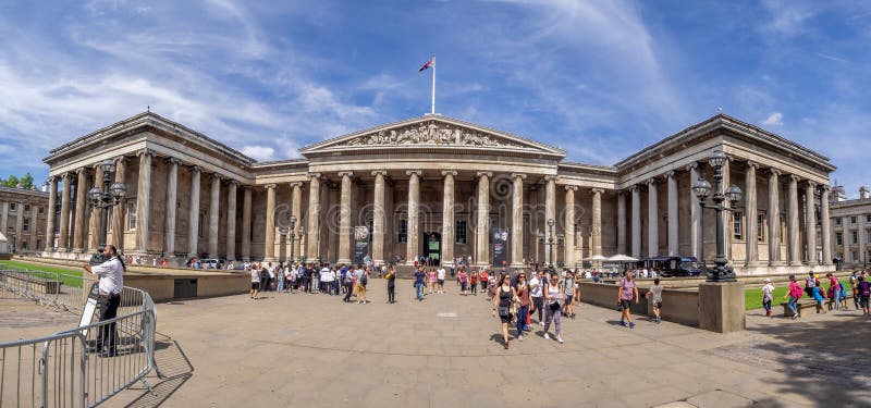 Panorama zewnętrzna fasada British Museum zdjęcia stock