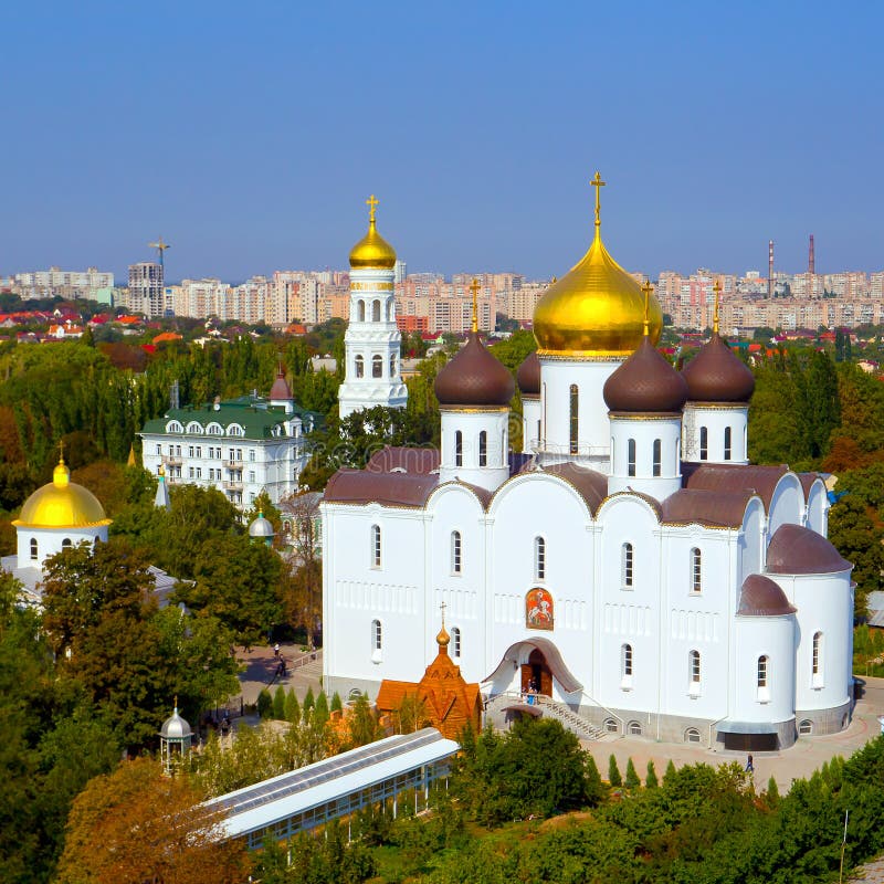 Panoramablick auf die Orthodoxe Kathedrale stockfotografie