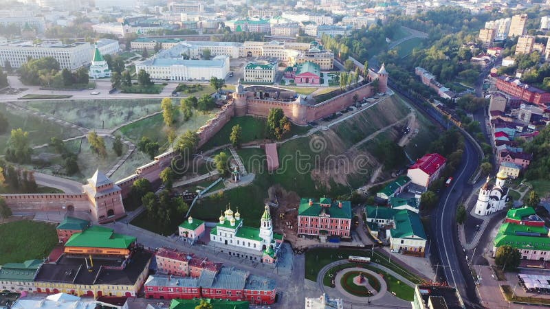 Panoramasicht auf Nizhny novgorod kremlin und Stadtzentrum im Sommer Russisch