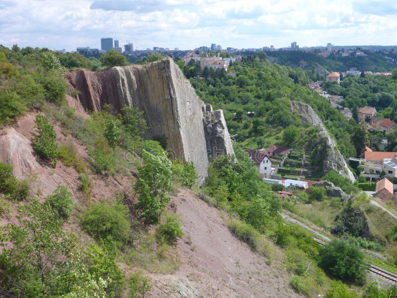 Panoramatický z údolí v praha v český.