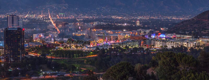 Panoramautsikt av studiostaden, San Fernando Valley, Los Angeles, royaltyfri foto Panoramautsikt av studiostaden, San Fernando Valley, Los Angeles, royaltyfri foto