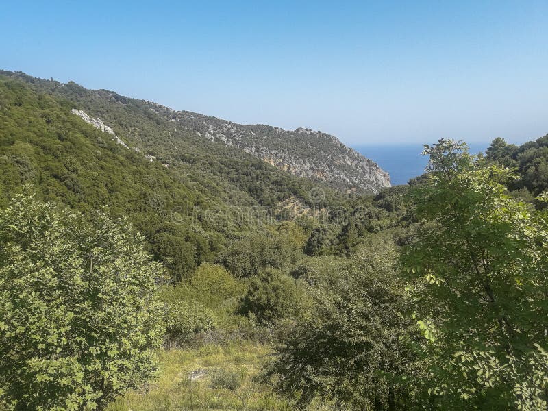 Panoramautsikt på den Skiathos ön, Grekland arkivfoton Panoramautsikt på den Skiathos ön, Grekland arkivfoton