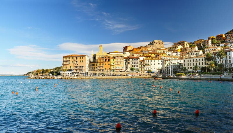 Panorame de Porto Santo Stefano photos stock Panorame de Porto Santo Stefano photos stock