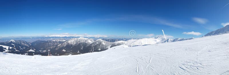 Panoramatický výhled na freeridový areál v Jasné