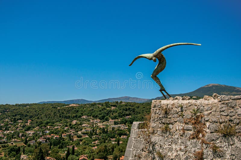 Panoramic view of hills and sculpture in Saint-Paul-de-Vence. stock photography Panoramic view of hills and sculpture in Saint-Paul-de-Vence. stock photography