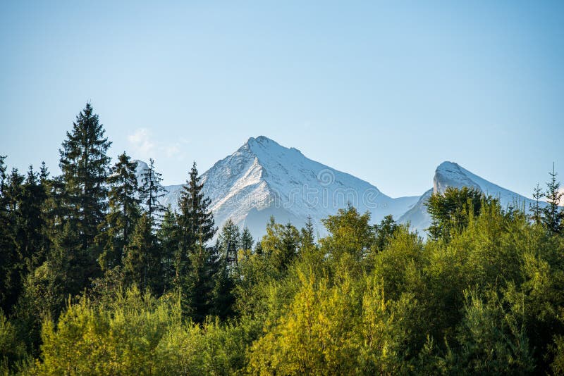Panoramic view of tatra mountains in slovakia in sunny day with blue sky
