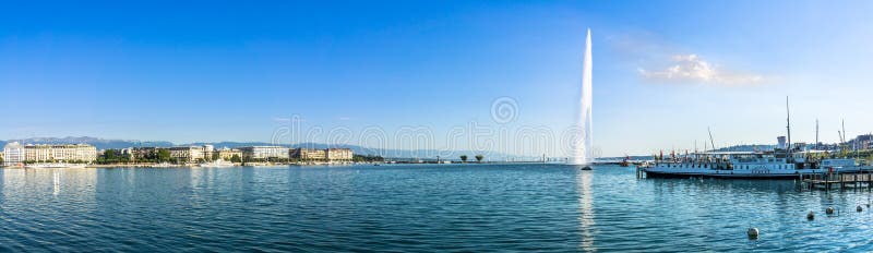 Panoramiczny widok przy Genewa z fontanną obraz stock Panoramiczny widok przy Genewa z fontanną obraz stock