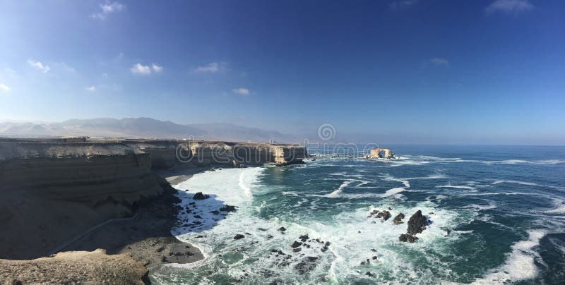 Panoramiczny wybrzeże blisko Antofagasta miasta Chile obraz royalty free Panoramiczny wybrzeże blisko Antofagasta miasta Chile obraz royalty free